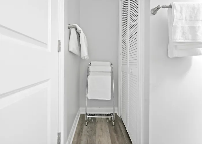 Newly Rehabbed Greystone With 2 Private Apartments, Backyard, Garage, Laundry, Close To Expressway *