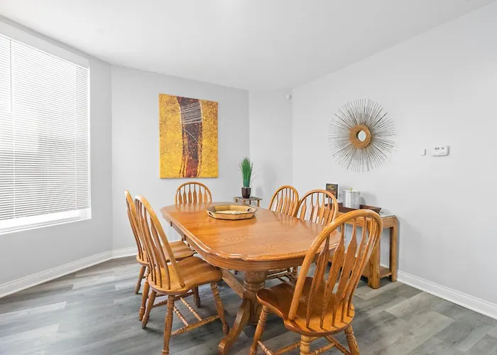 Newly Rehabbed Greystone With 2 Private Apartments, Backyard, Garage, Laundry, Close To Expressway * Chicago