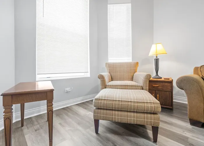 Newly Rehabbed Greystone With 2 Private Apartments, Backyard, Garage, Laundry, Close To Expressway Apartment *